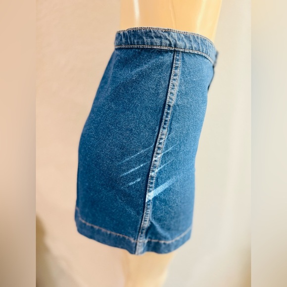 American Apparel Button Front A-Line Mini Skirt Dark Wash Denim size small - Picture 4 of 10